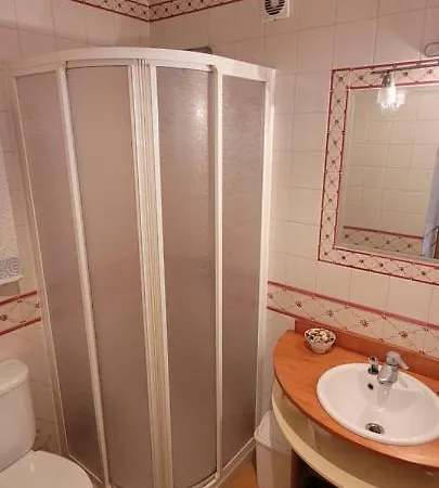 Seaside Gem, 3 Ensuites, & Town Centre Apartman *